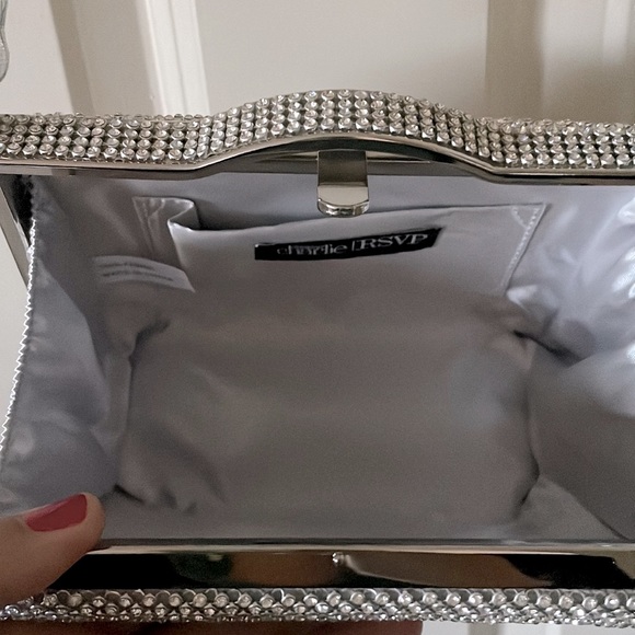 A Silver Sequin Clutch! - Picture 6 of 6